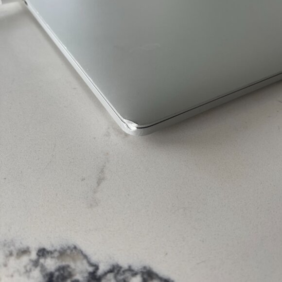 2016 MacBook Pro 13-inch 1TB - Picture 12 of 16